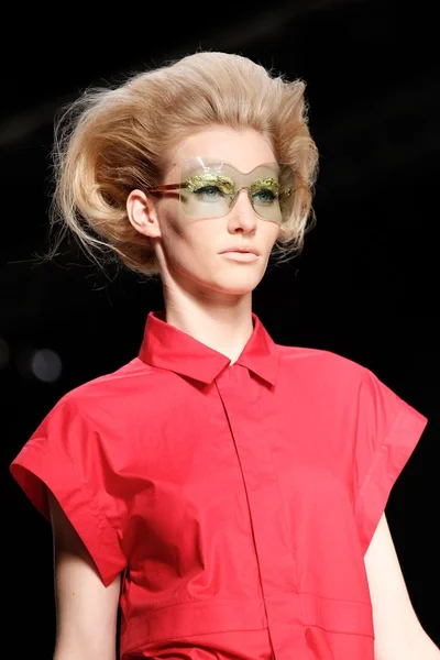 Look 70